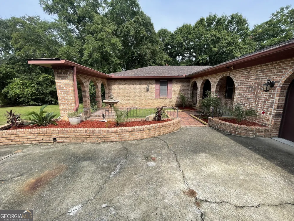 7334 Quail Run RD Lizella, GA 31052