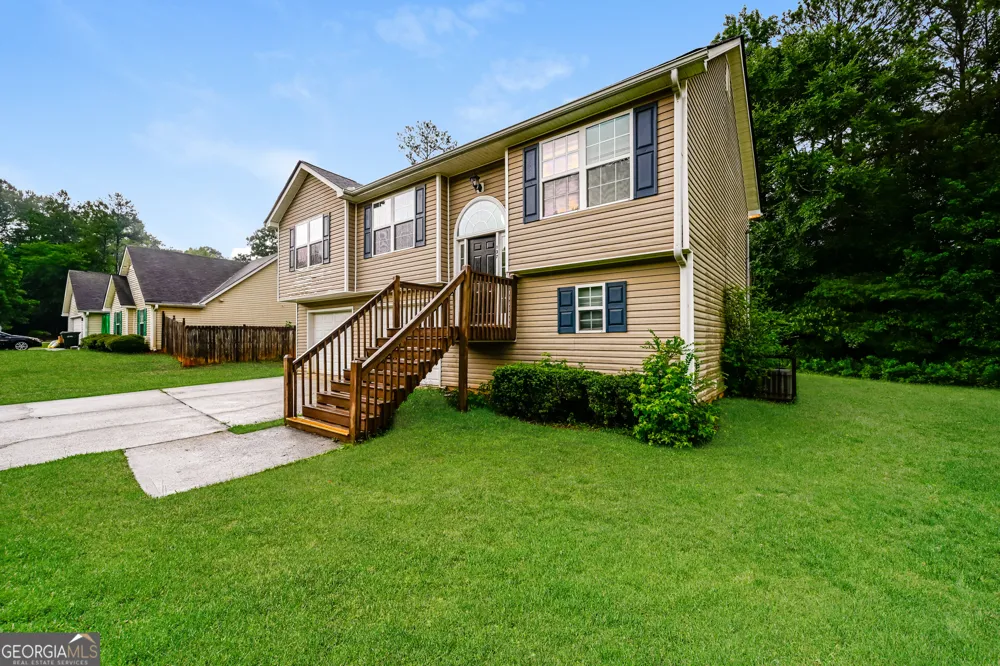 137 Longstreet CIR Oxford, GA 30054