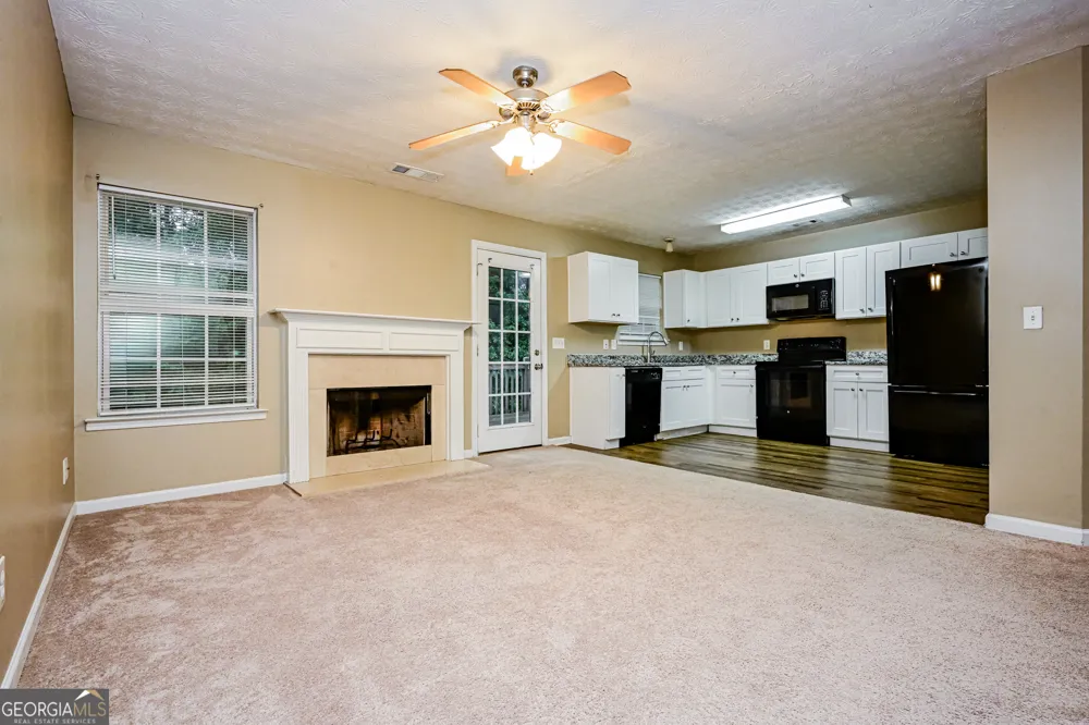 137 Longstreet CIR Oxford, GA 30054