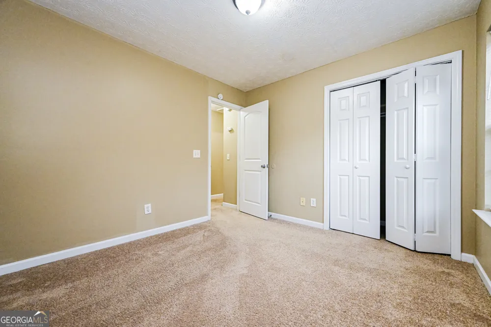 137 Longstreet CIR Oxford, GA 30054