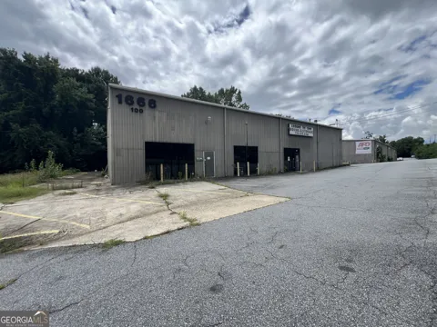 1666 Roswell RD
