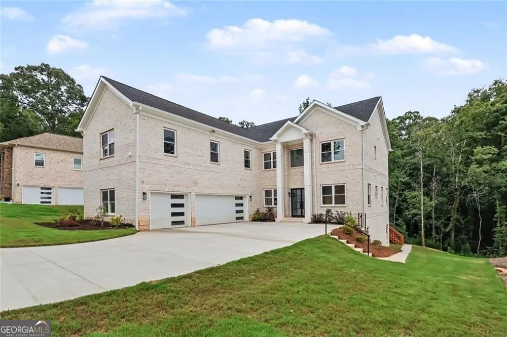 4267 Matisse LN Fairburn, GA 30213