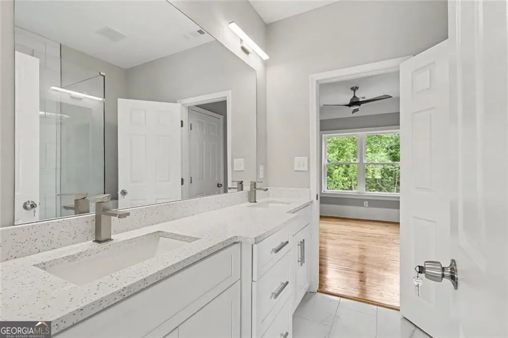 4267 Matisse LN Fairburn, GA 30213