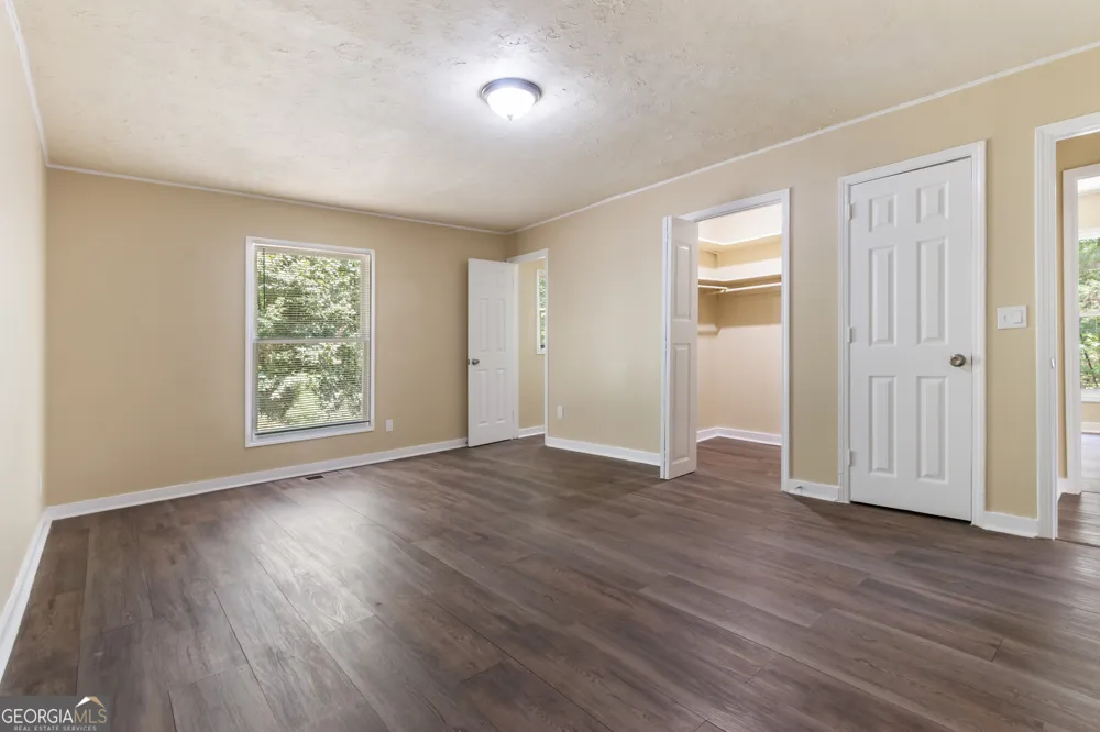 1194 Booger Hollow RD SW Lindale, GA 30147