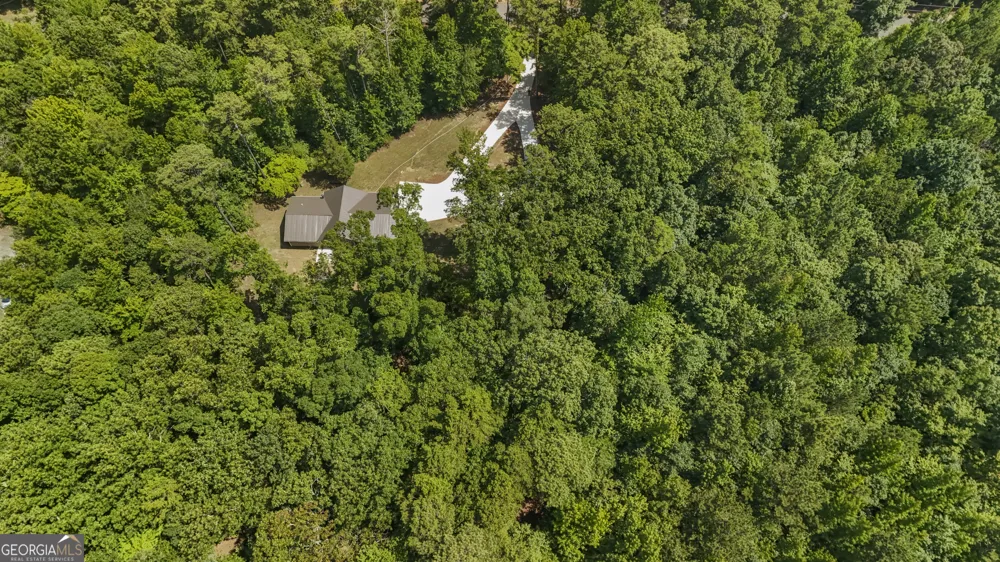 1194 Booger Hollow RD SW Lindale, GA 30147