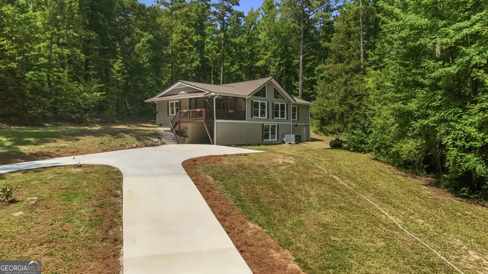 1194 Booger Hollow RD SW Lindale, GA 30147