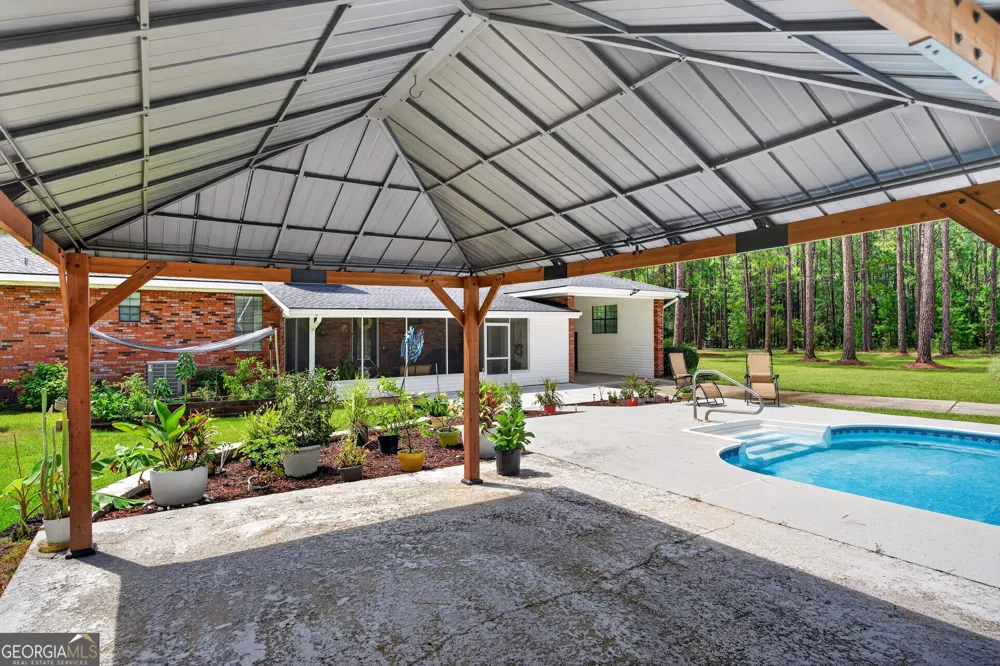 5486 Bowen RD Blackshear, GA 31516