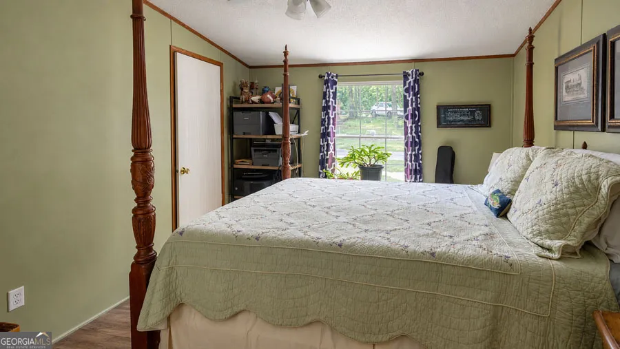 1 Pine Needle DR Martin, GA 30557