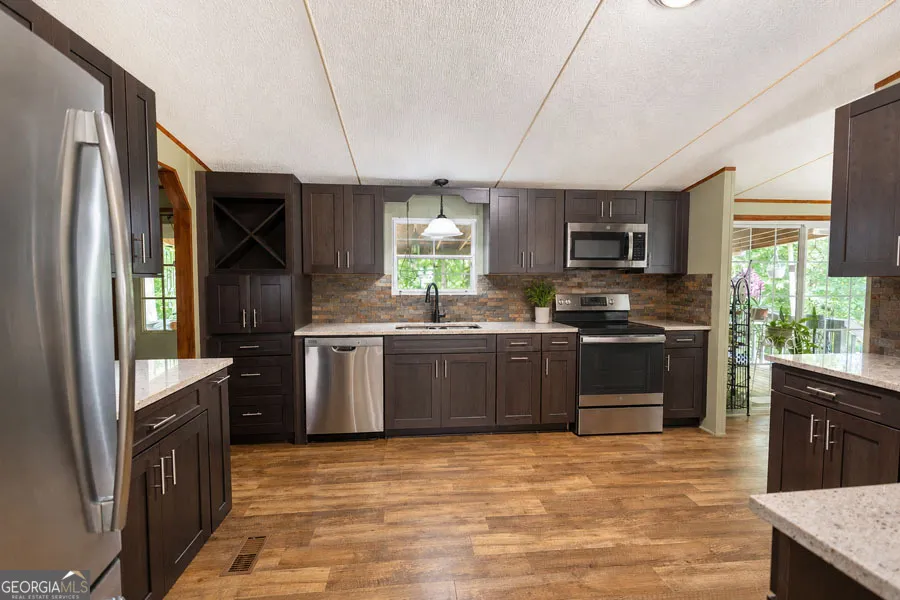 1 Pine Needle DR Martin, GA 30557