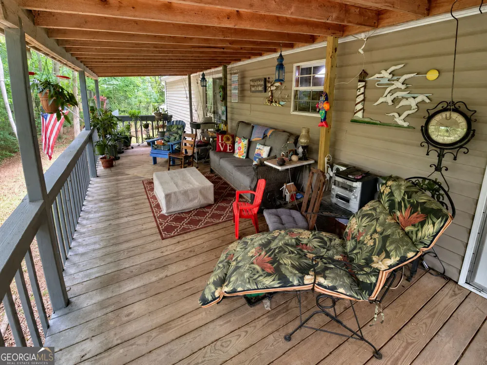 1 Pine Needle DR Martin, GA 30557