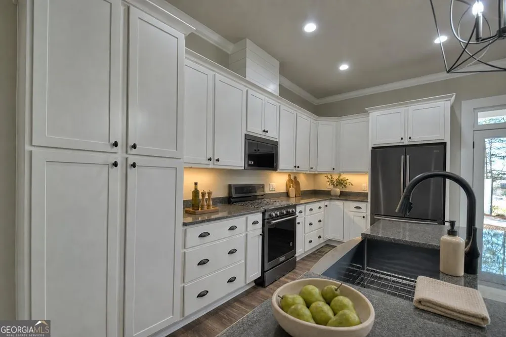 88 Talona Lake LN Ellijay, GA 30536