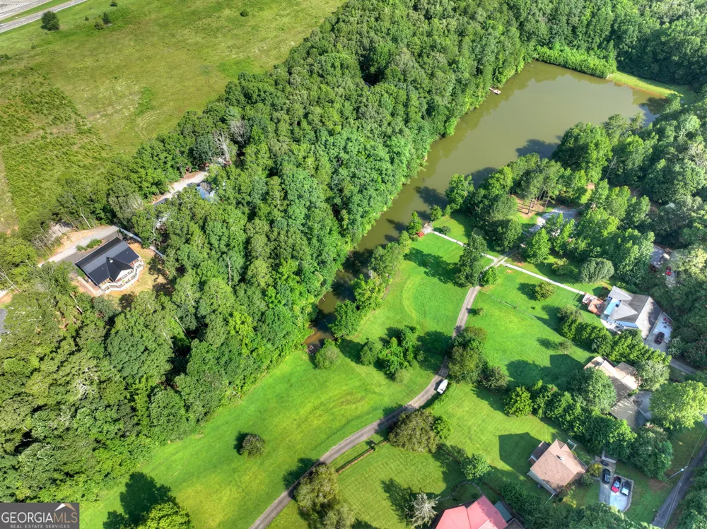 88 Talona Lake LN Ellijay, GA 30536