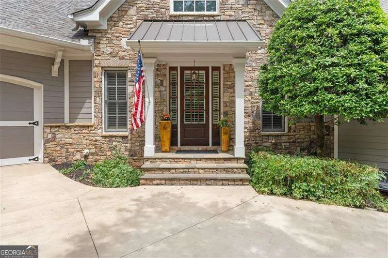 12 Somerset LN Cartersville, GA 30121