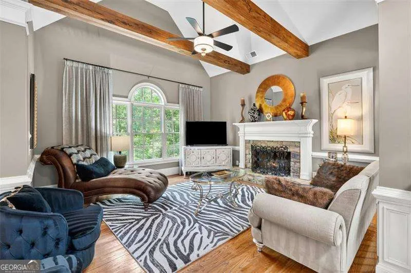 12 Somerset LN Cartersville, GA 30121