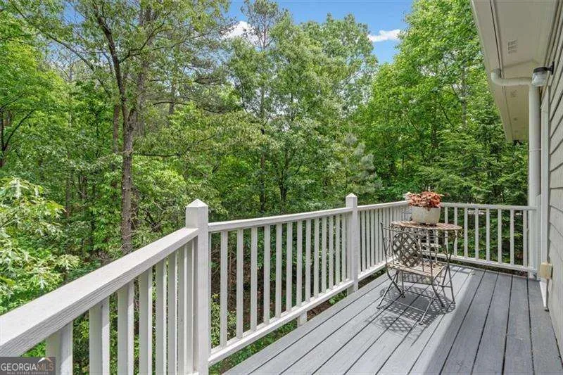 12 Somerset LN Cartersville, GA 30121