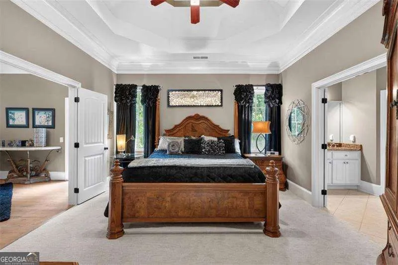 12 Somerset LN Cartersville, GA 30121