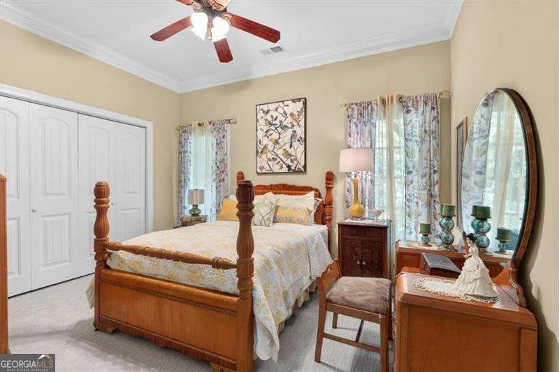12 Somerset LN Cartersville, GA 30121