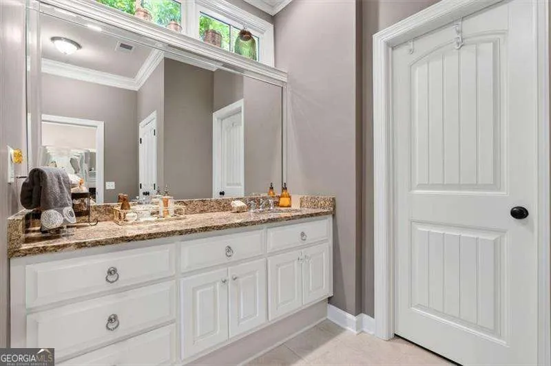 12 Somerset LN Cartersville, GA 30121