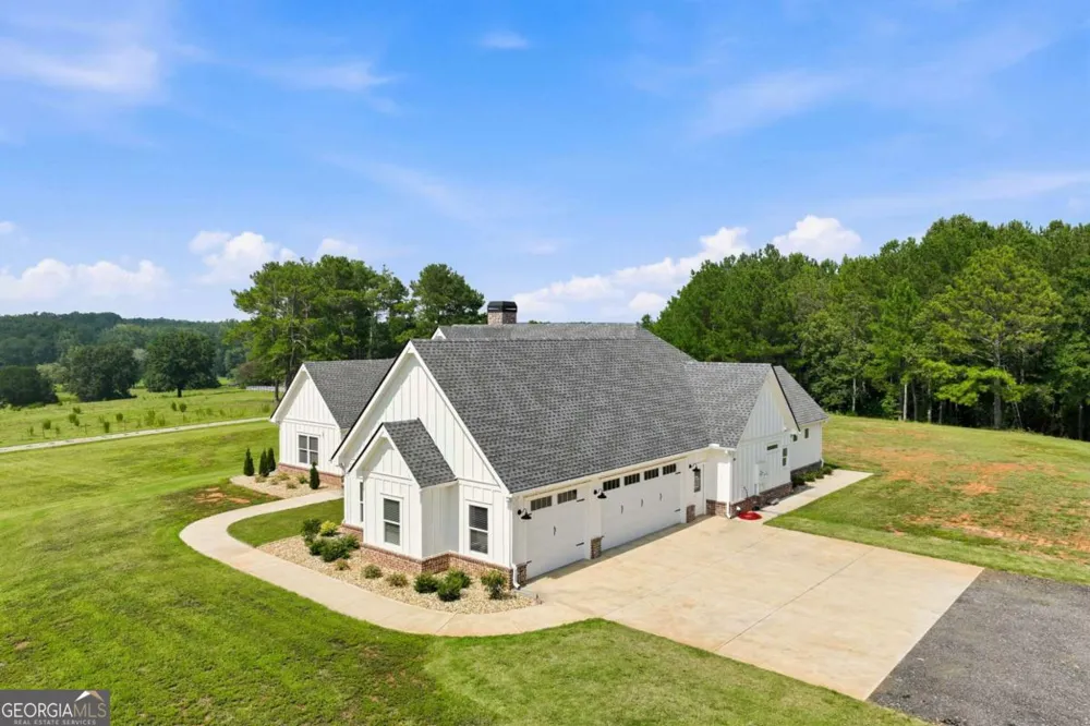 5631 Sandy Creek RD Madison, GA 30650