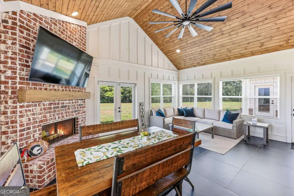 5631 Sandy Creek RD Madison, GA 30650