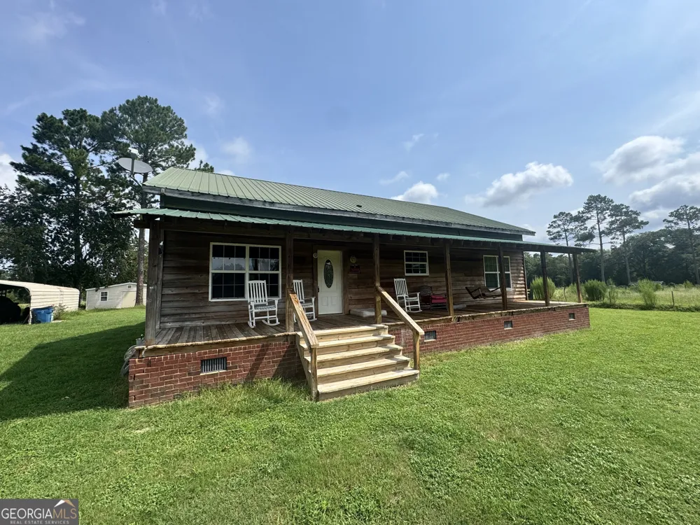470 Ed Harrell RD Hortense, GA 31543