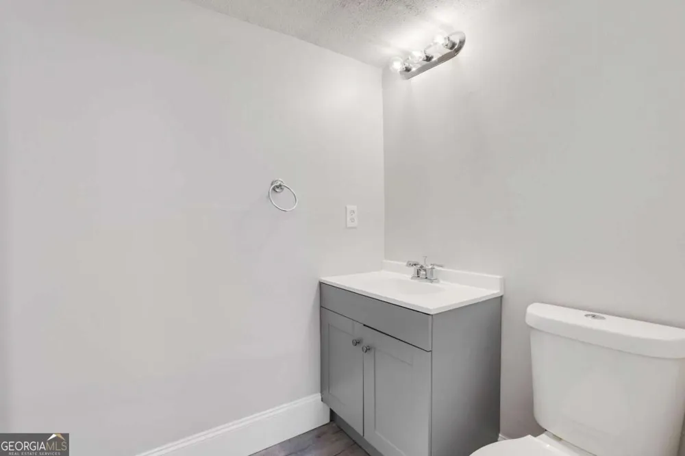 6308 E Windsor LN Norcross, GA 30093