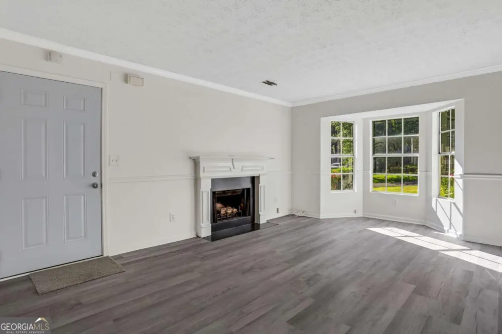 6308 E Windsor LN Norcross, GA 30093