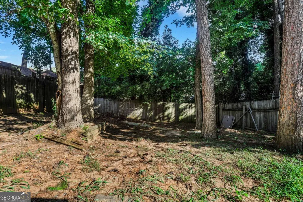 6308 E Windsor LN Norcross, GA 30093