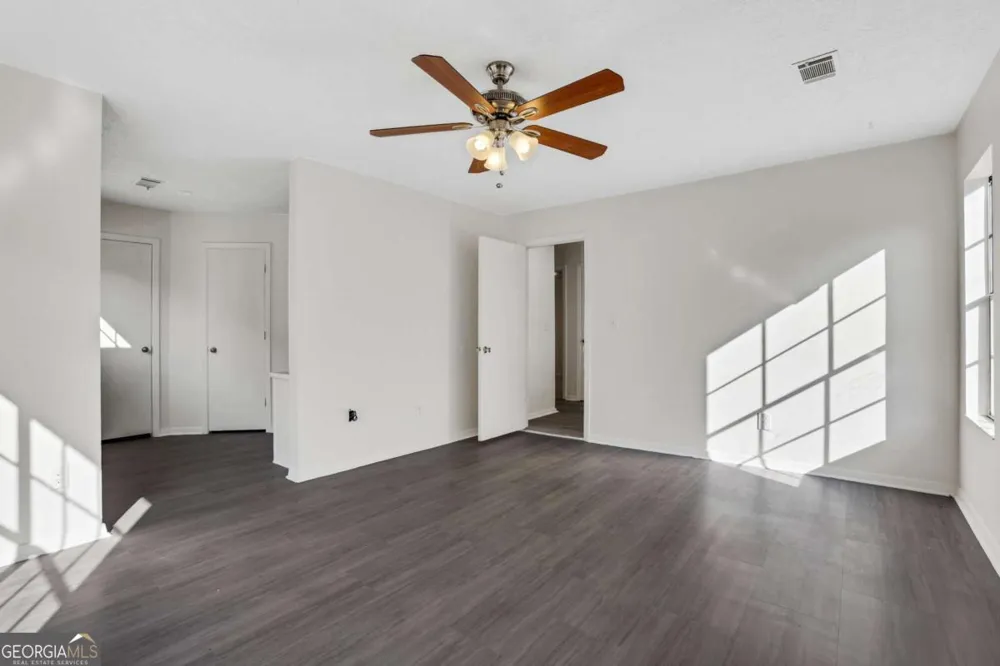 6308 E Windsor LN Norcross, GA 30093