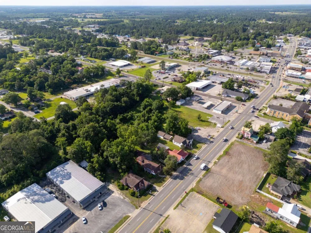 340 S Main ST Baxley, GA 31513