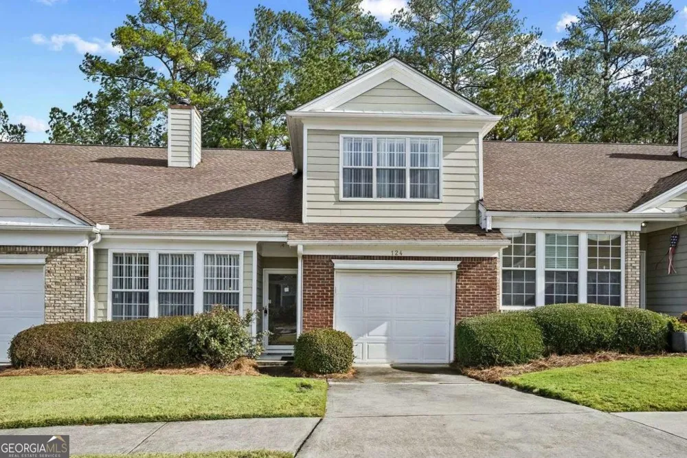124 CAMRY LN Grayson, GA 30017