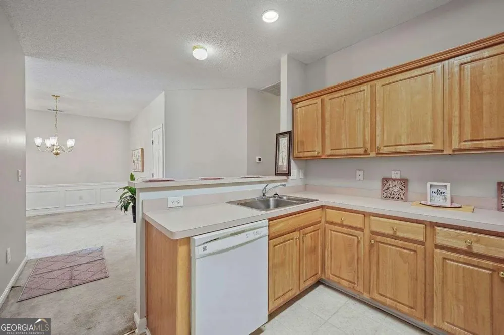 124 CAMRY LN Grayson, GA 30017