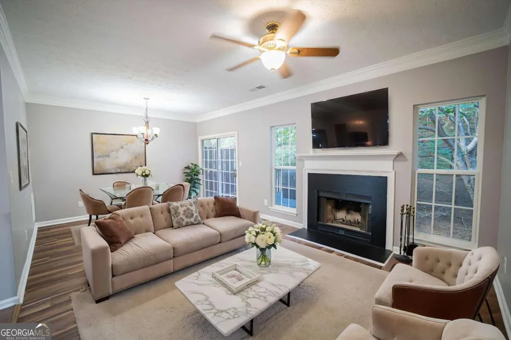 2077 Pinnacle Pointe DR Norcross, GA 30071