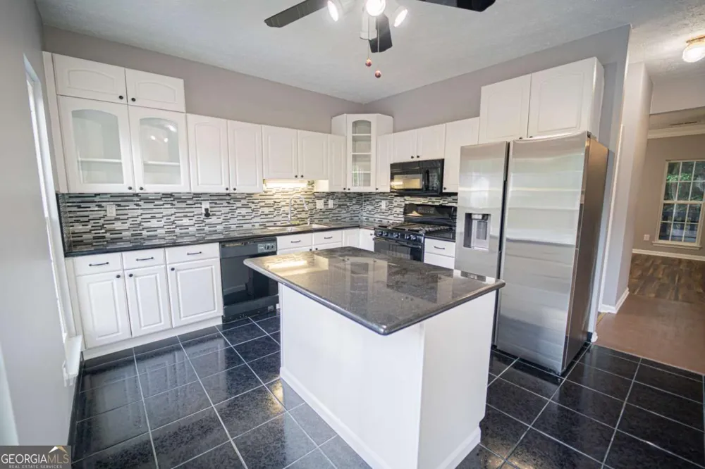 2077 Pinnacle Pointe DR Norcross, GA 30071