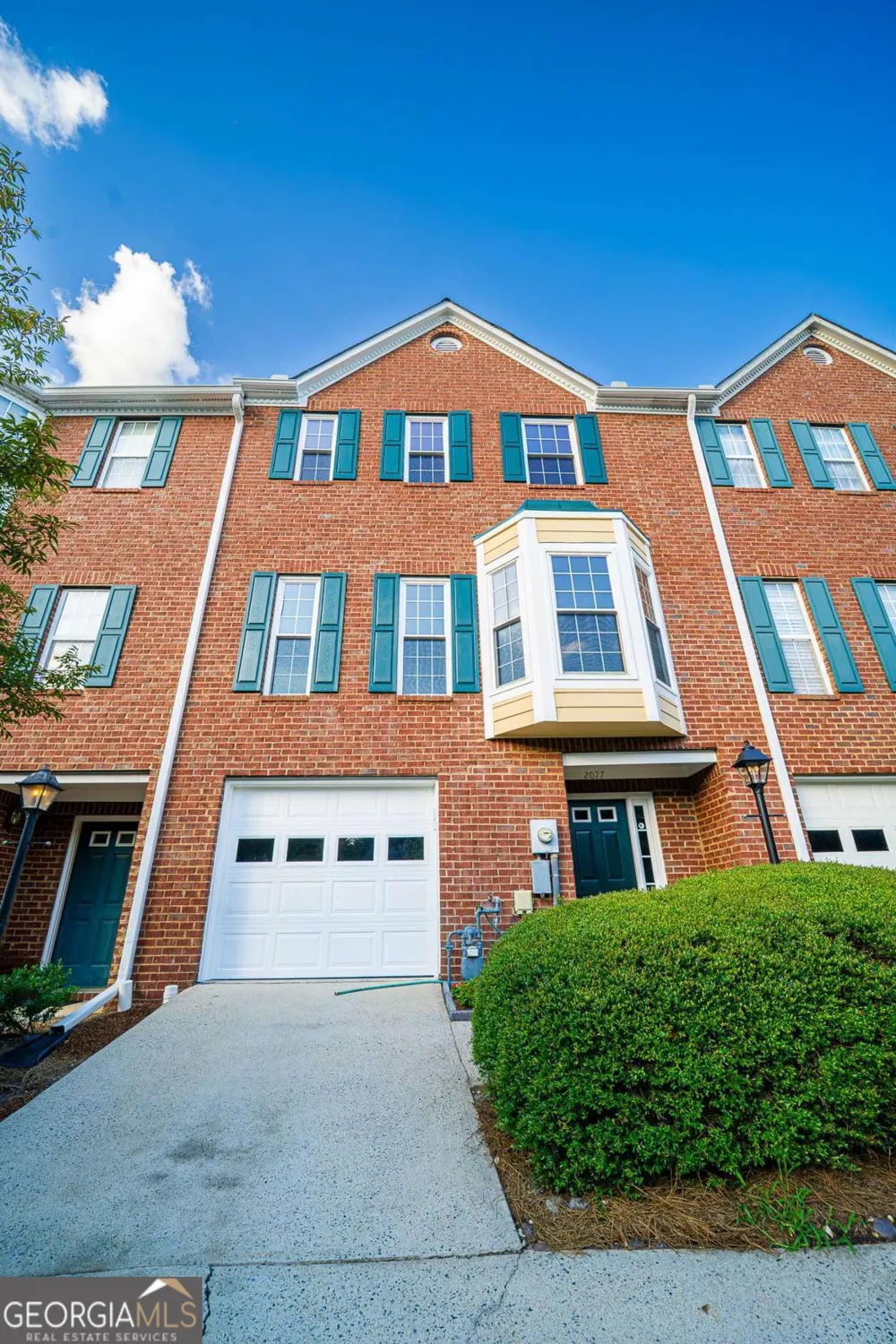 2077 Pinnacle Pointe DR Norcross, GA 30071