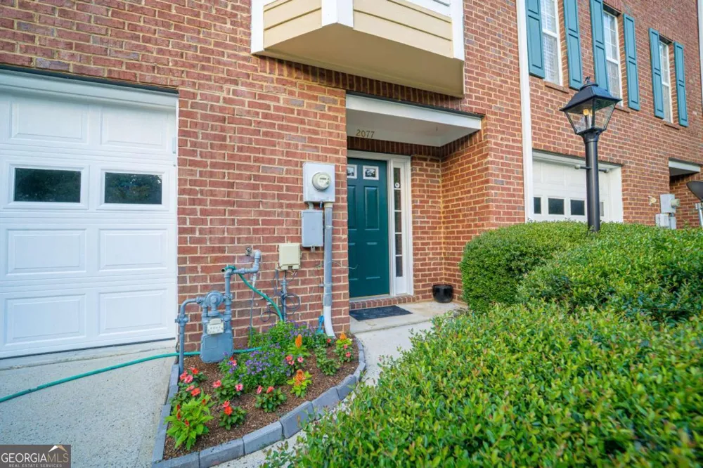 2077 Pinnacle Pointe DR Norcross, GA 30071