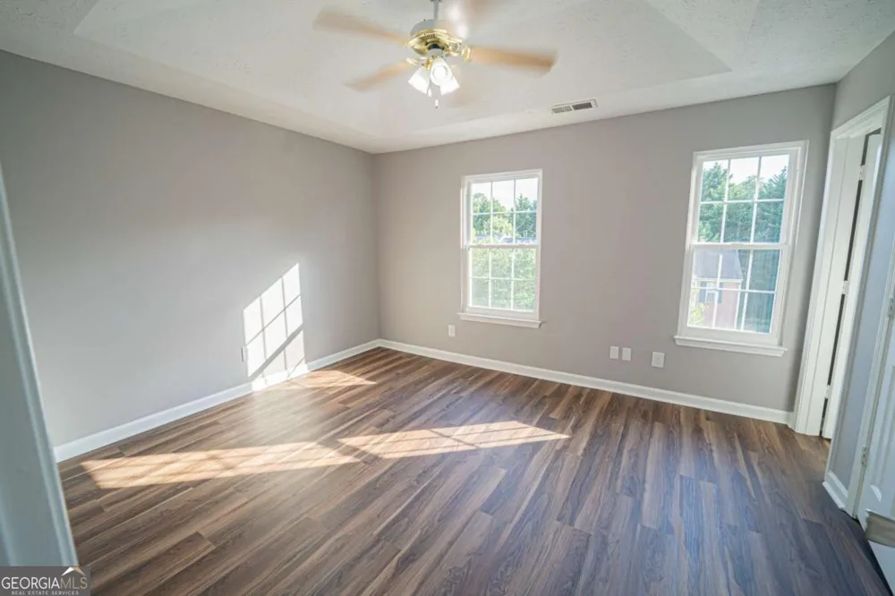 2077 Pinnacle Pointe DR Norcross, GA 30071