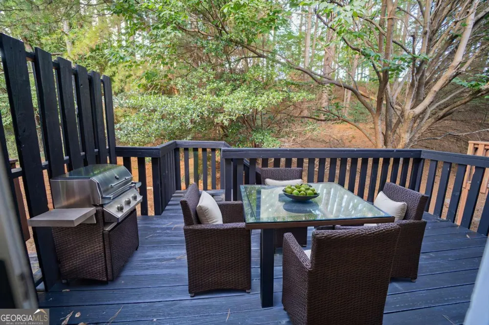2077 Pinnacle Pointe DR Norcross, GA 30071