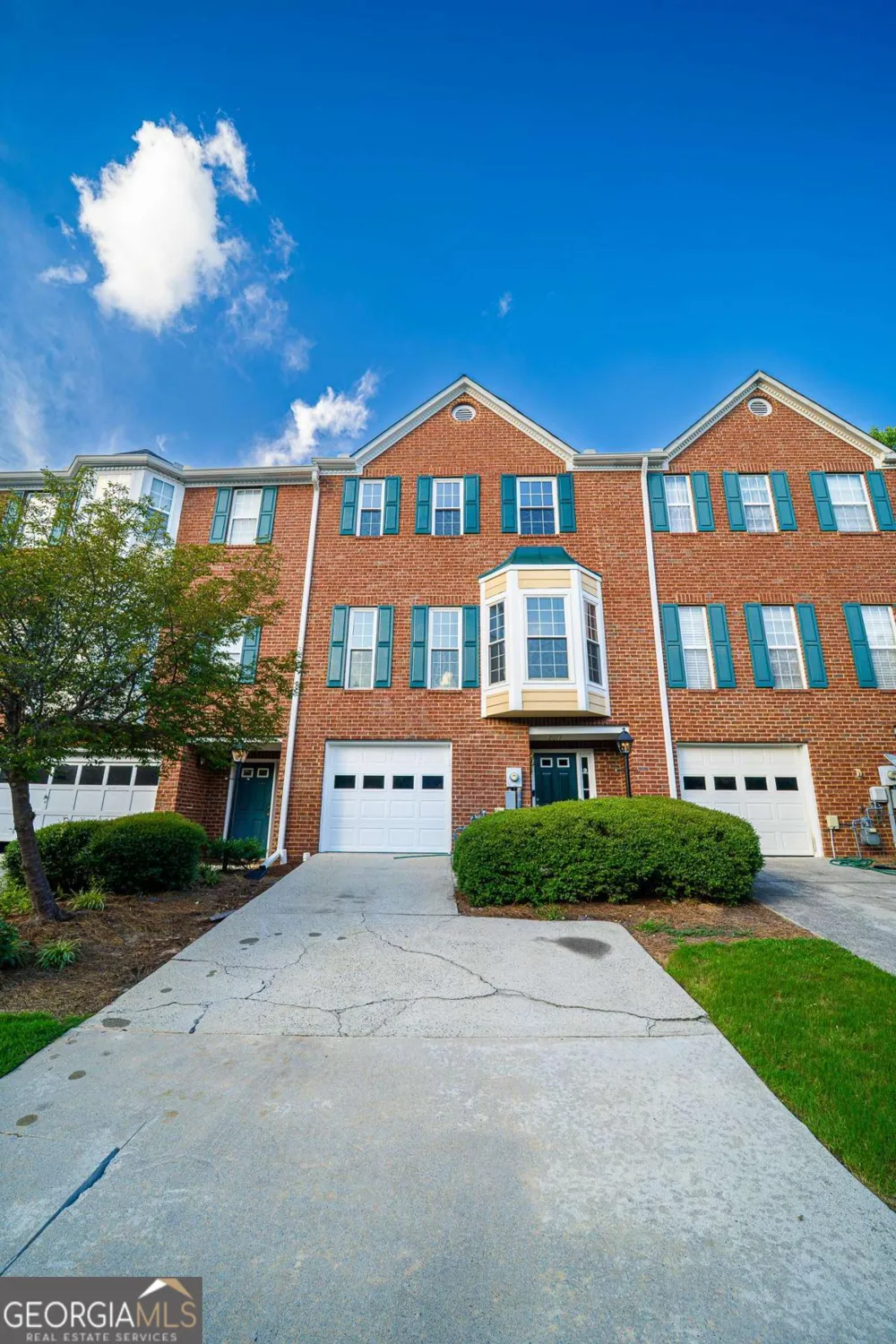 2077 Pinnacle Pointe DR Norcross, GA 30071