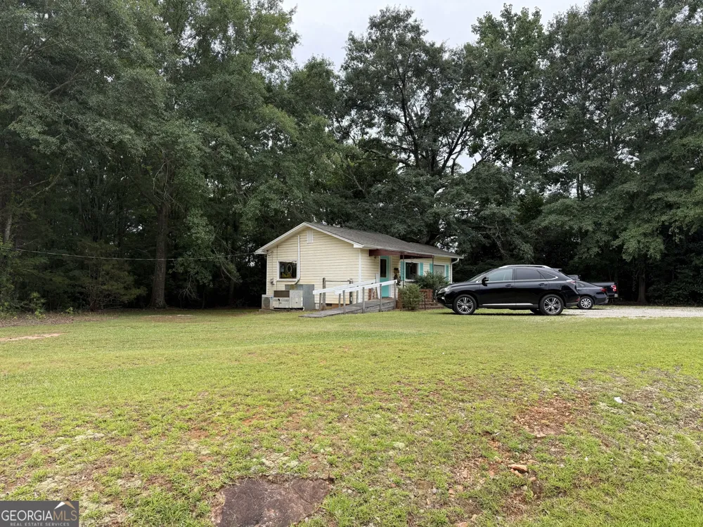 122 Northeast ST E Monticello, GA 31064