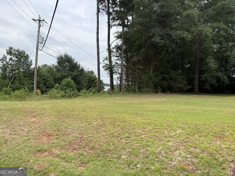 122 Northeast ST E Monticello, GA 31064