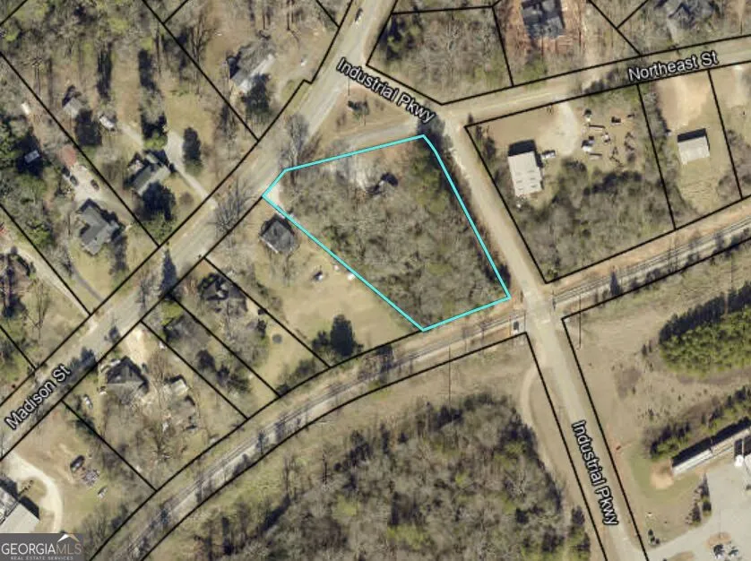 122 Northeast ST E Monticello, GA 31064