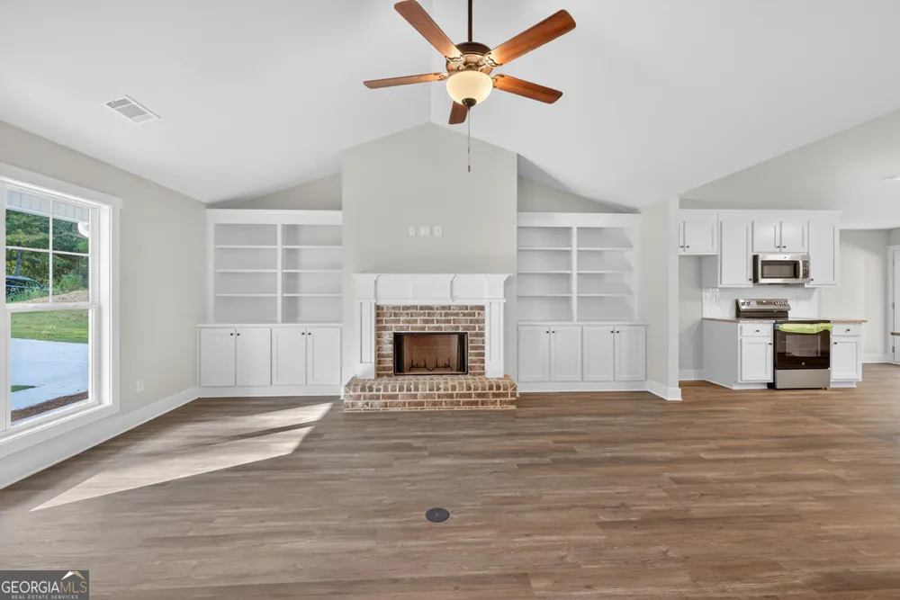44 Sycamore DR Colbert, GA 30628
