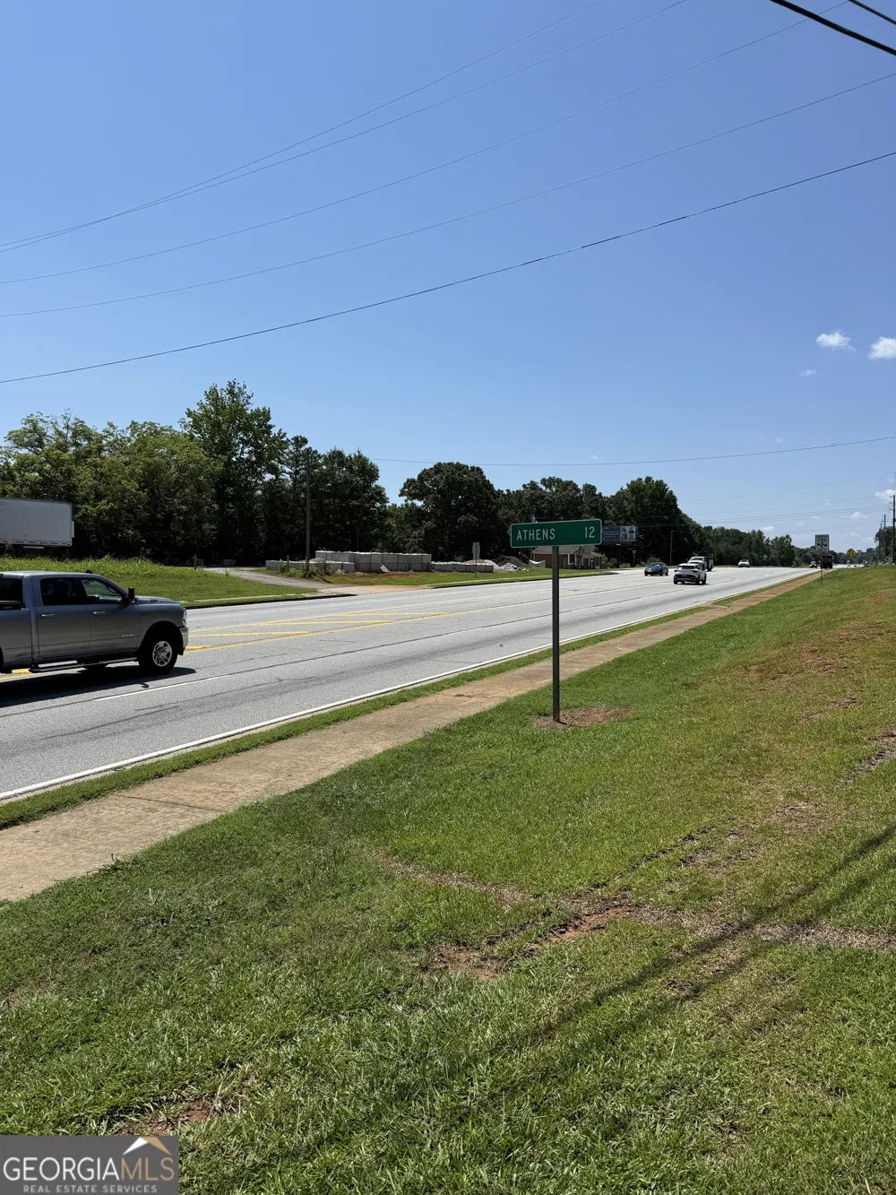 5246 U S Highway 441 S Nicholson, GA 30565