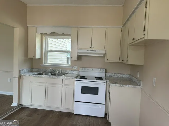 102 West Inman Statesboro, GA 30458