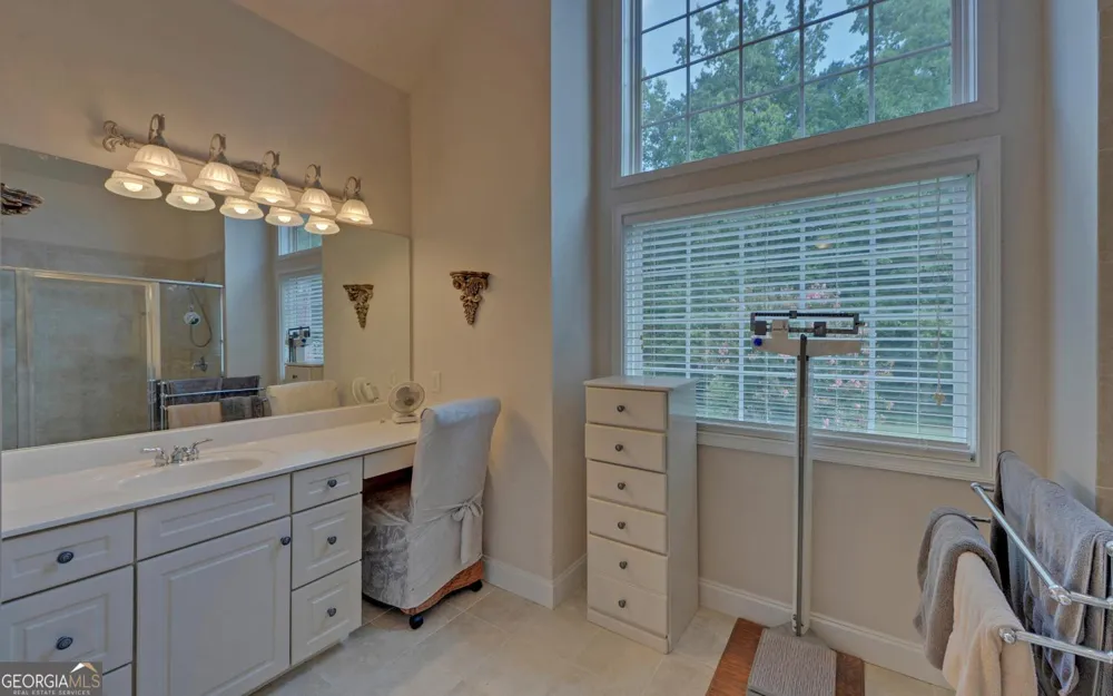 220 Azalea DR Hartwell, GA 30643