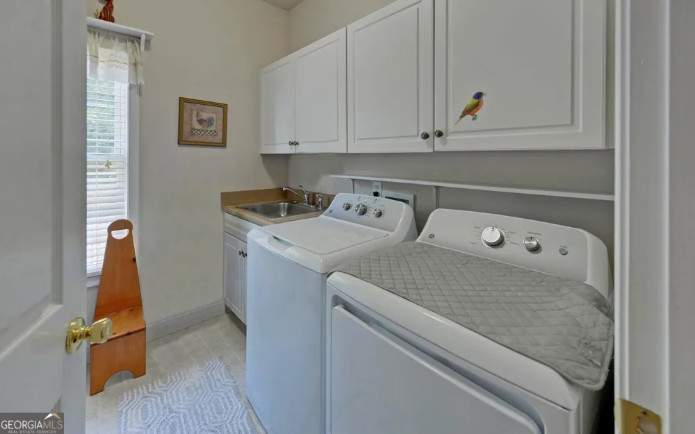 220 Azalea DR Hartwell, GA 30643
