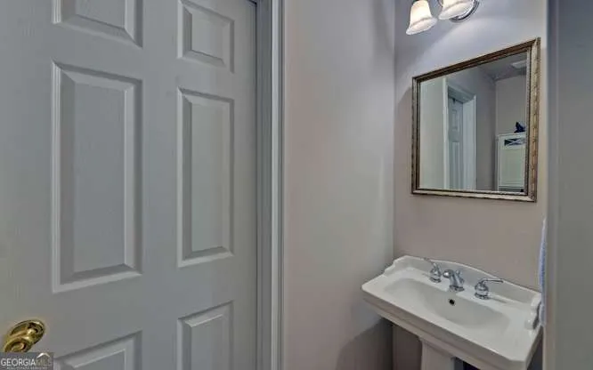220 Azalea DR Hartwell, GA 30643