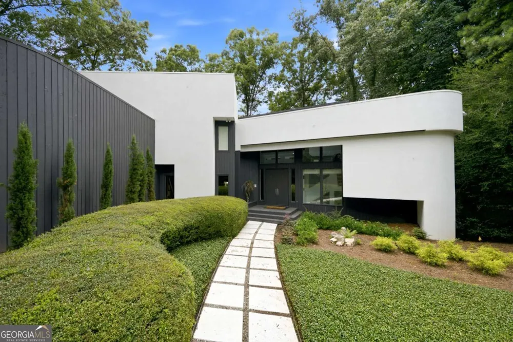 13 Heards Overlook CT Sandy Springs, GA 30328