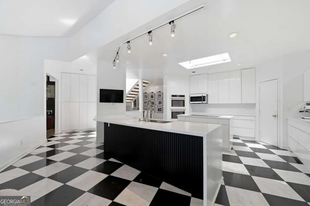 13 Heards Overlook CT Sandy Springs, GA 30328